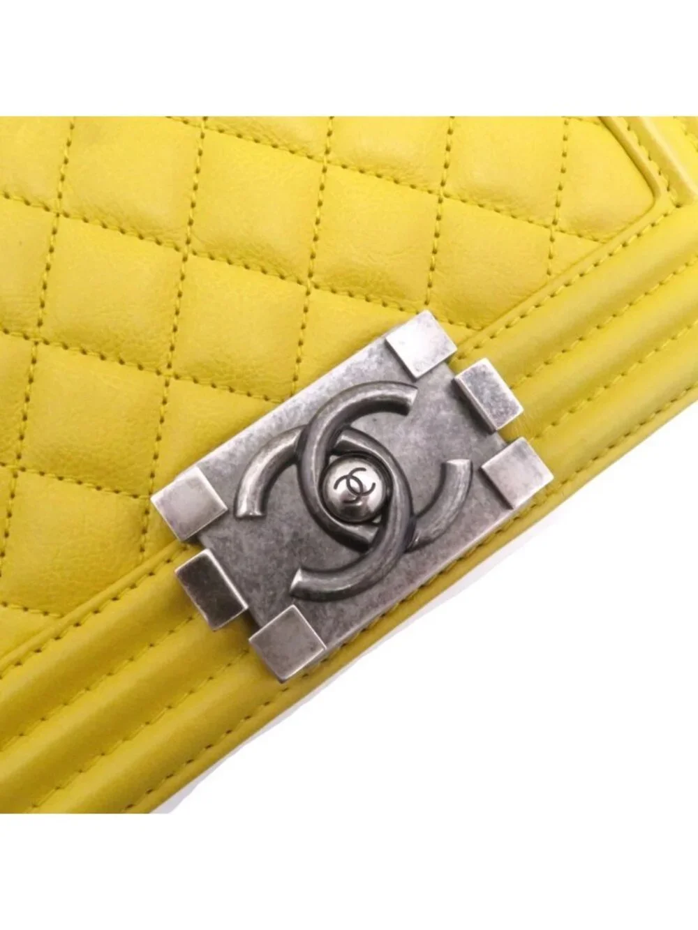 Chanel Boy 20 Quilted Chain Shoulder Yellow Silver Lambskin Bag